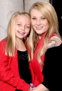 Chelsy Samuels and her little sister Kellie Chelsy Samuels and her little sister Kellie