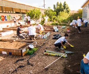 SJVC Ontario Construction Management students give their time to help local school