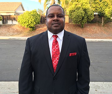 Temecula Respiratory Therapy student Robert Ford