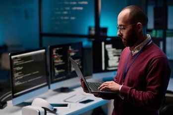 Exploring Career Paths in IT